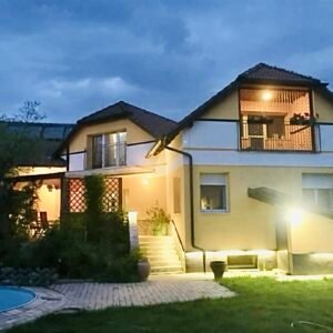 Eladó grandiózus családi otthon Halásztelek kedvelt részén